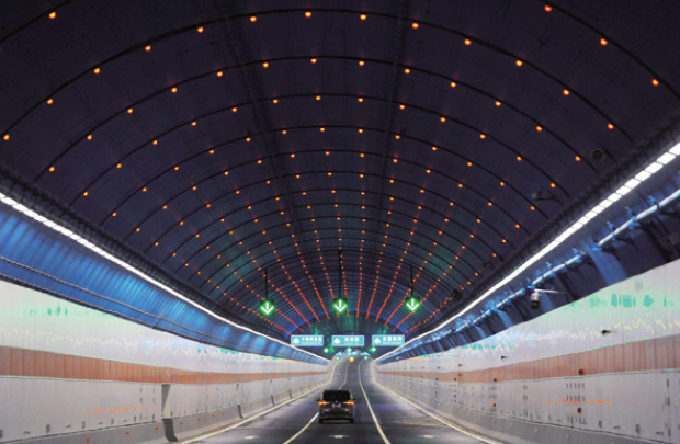 万里黄河第一隧建成通车 市民驾车“穿黄”最快仅需5分钟