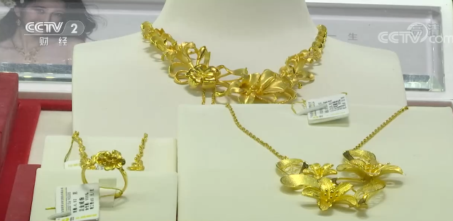 广州番禺珠宝文化节举行 超万件珠宝参加折扣活动