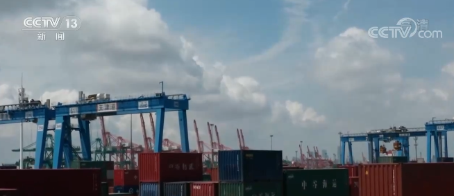 宁波舟山港不断织密集疏运网络 前10月货物吞吐量增长4.0% 