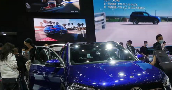 东风Honda旗舰轿车英仕派上市 无线充电功能进一步提升新车质感