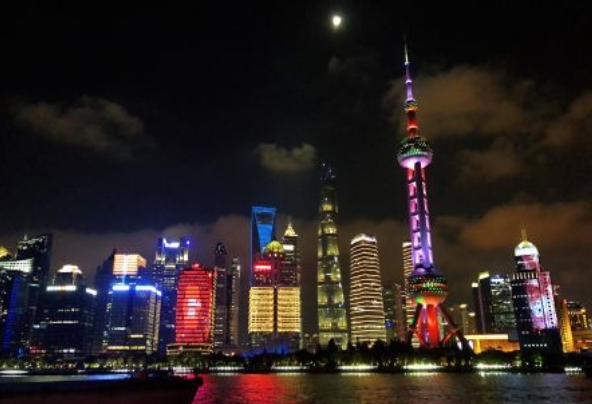 上海试点“学法减分”新政策 也要警惕“不怕违章”心态滋生